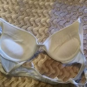 vassarette Intimates & Sleepwear - Vassarette Push up bra 34A vassarette Intimates & Sleepwear - Vassarette Push up bra 34A